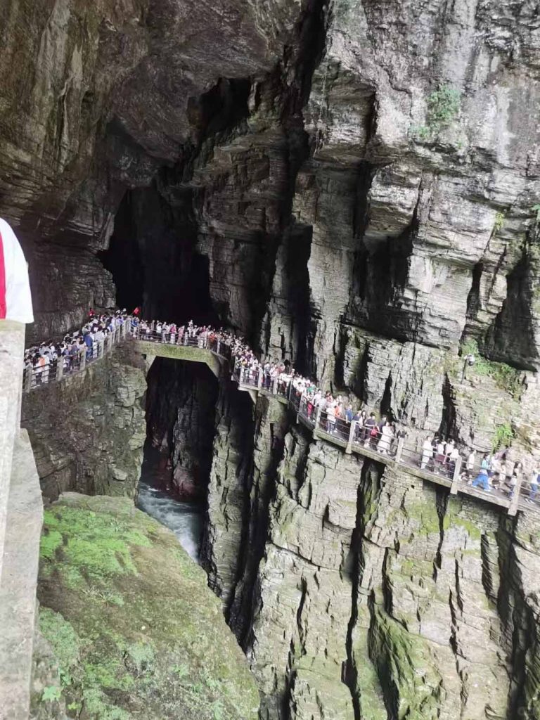 腾龙洞风景区