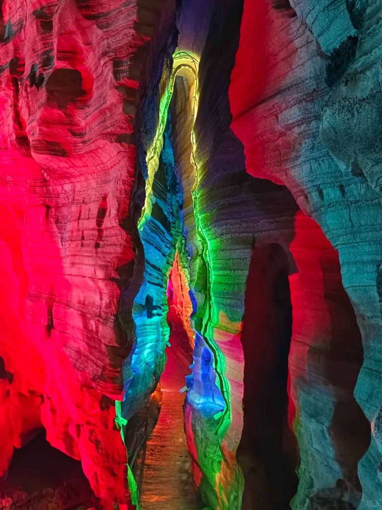 腾龙洞风景区