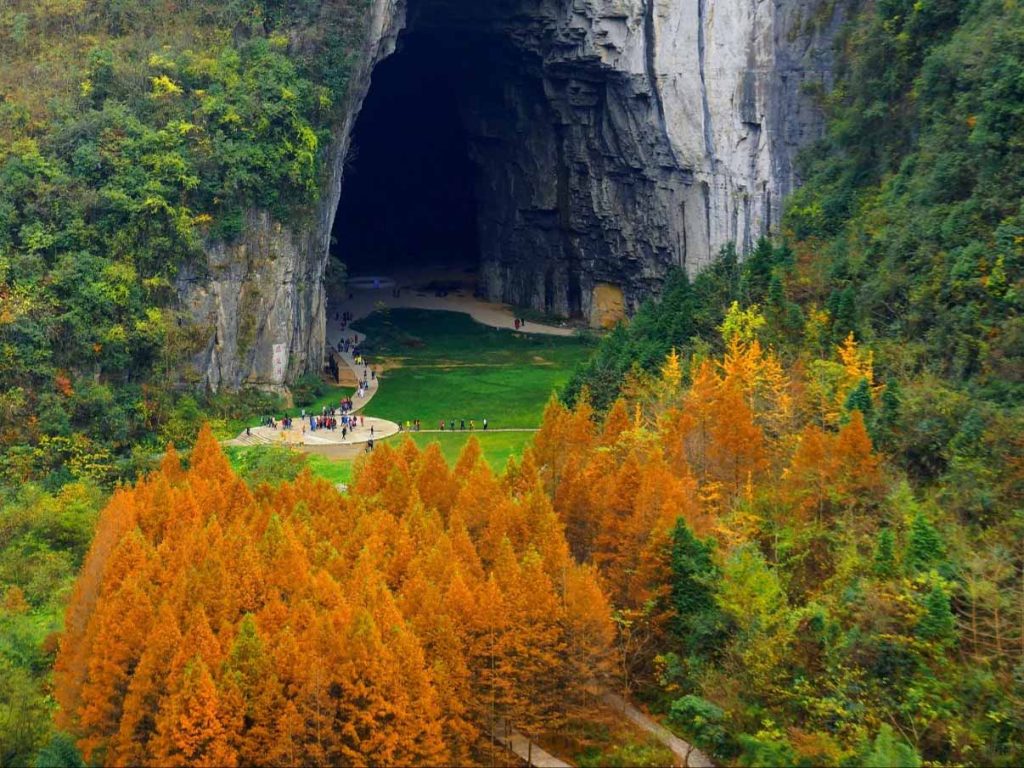 腾龙洞秋景