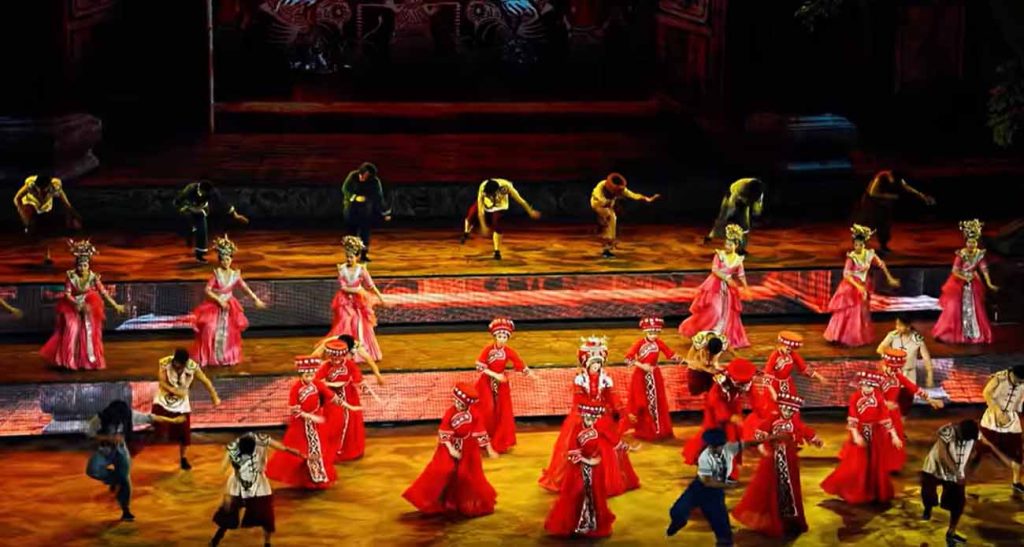 凤凰样子”篝火晚会