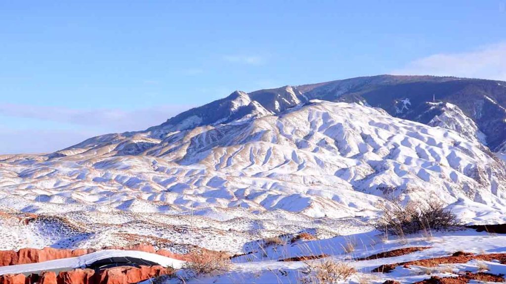 雪后的张掖